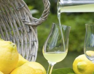 limoncello artigianle siciliano fatto con limoni siciliani (2)